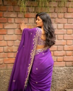Eesha Rebba Shines in Purple Embroidered Saree Photos (19)