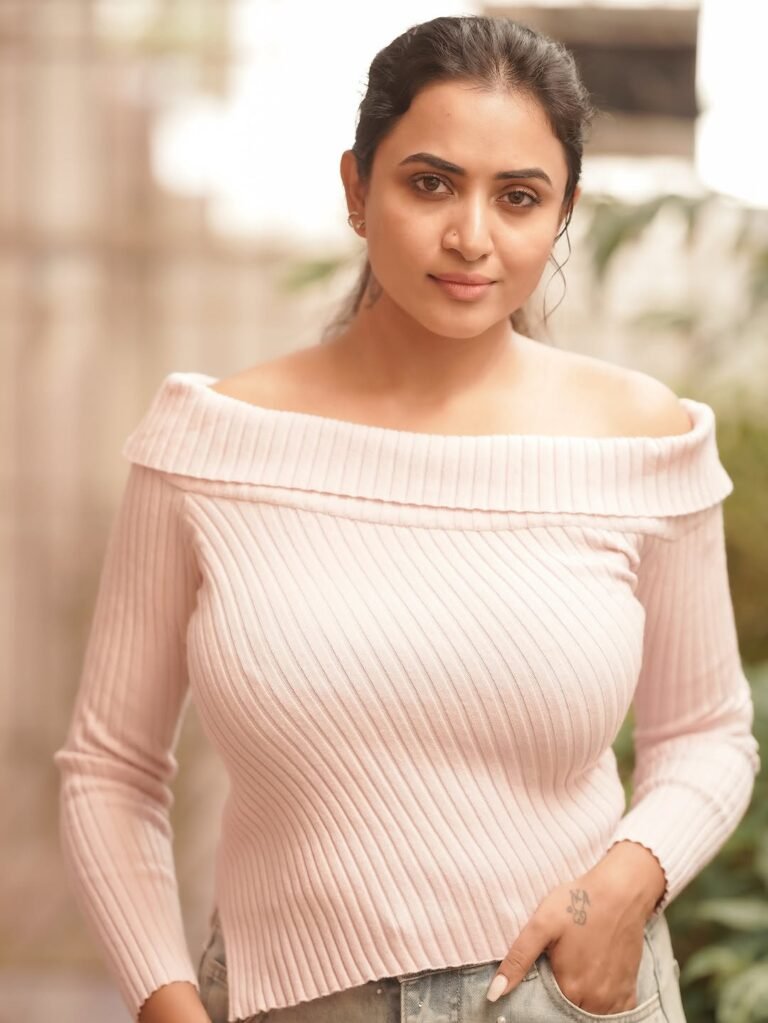 Janani Ashok Kumar in Elegant Off-Shoulder Pink Sweater (1)