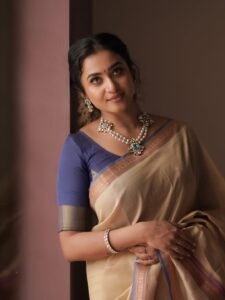 Janani Ashok Kumar in Traditional Beige Silk Saree with Statement Jewelry (11)