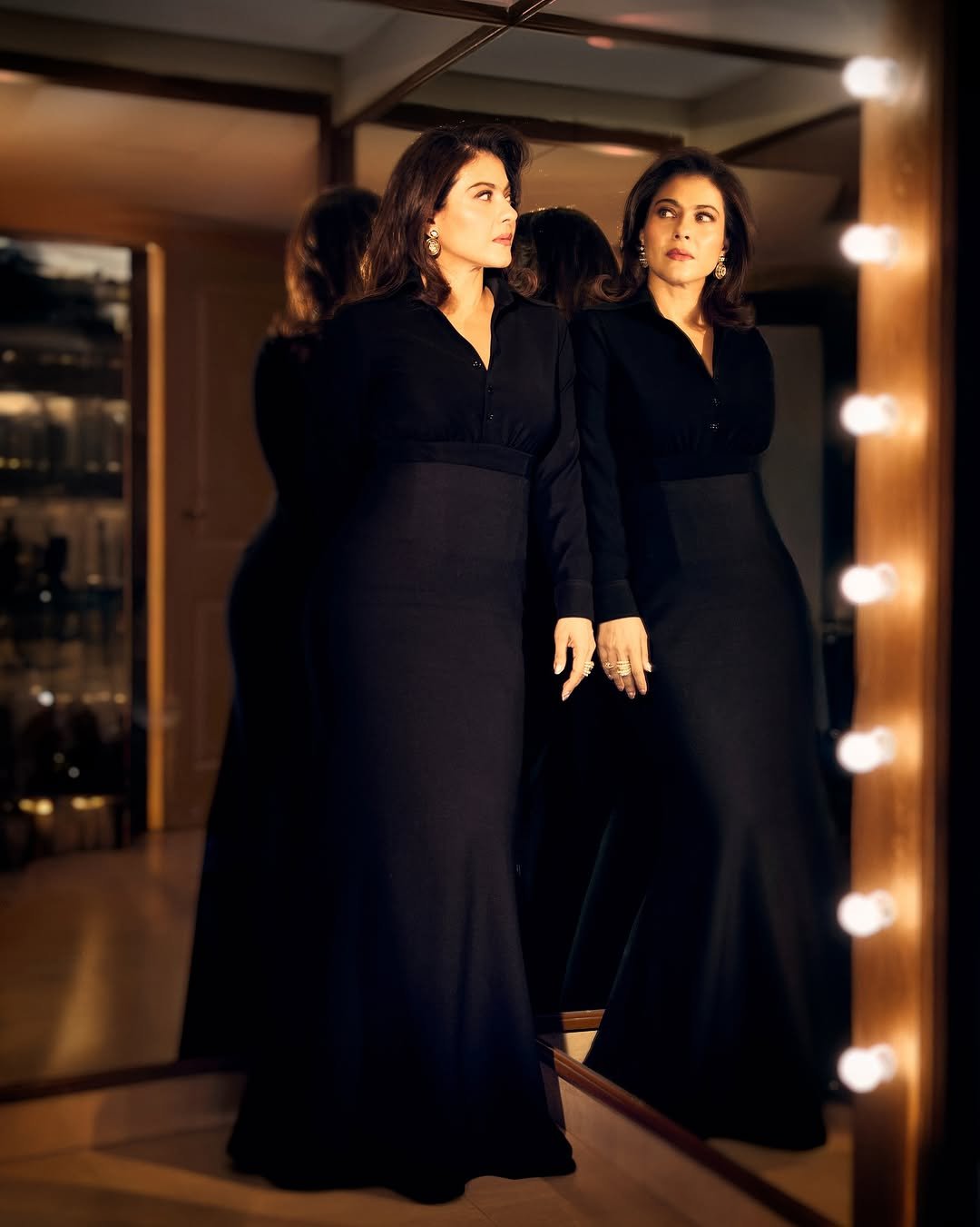 Kajol Elegant in Black Outfit with Statement Earrings (3)