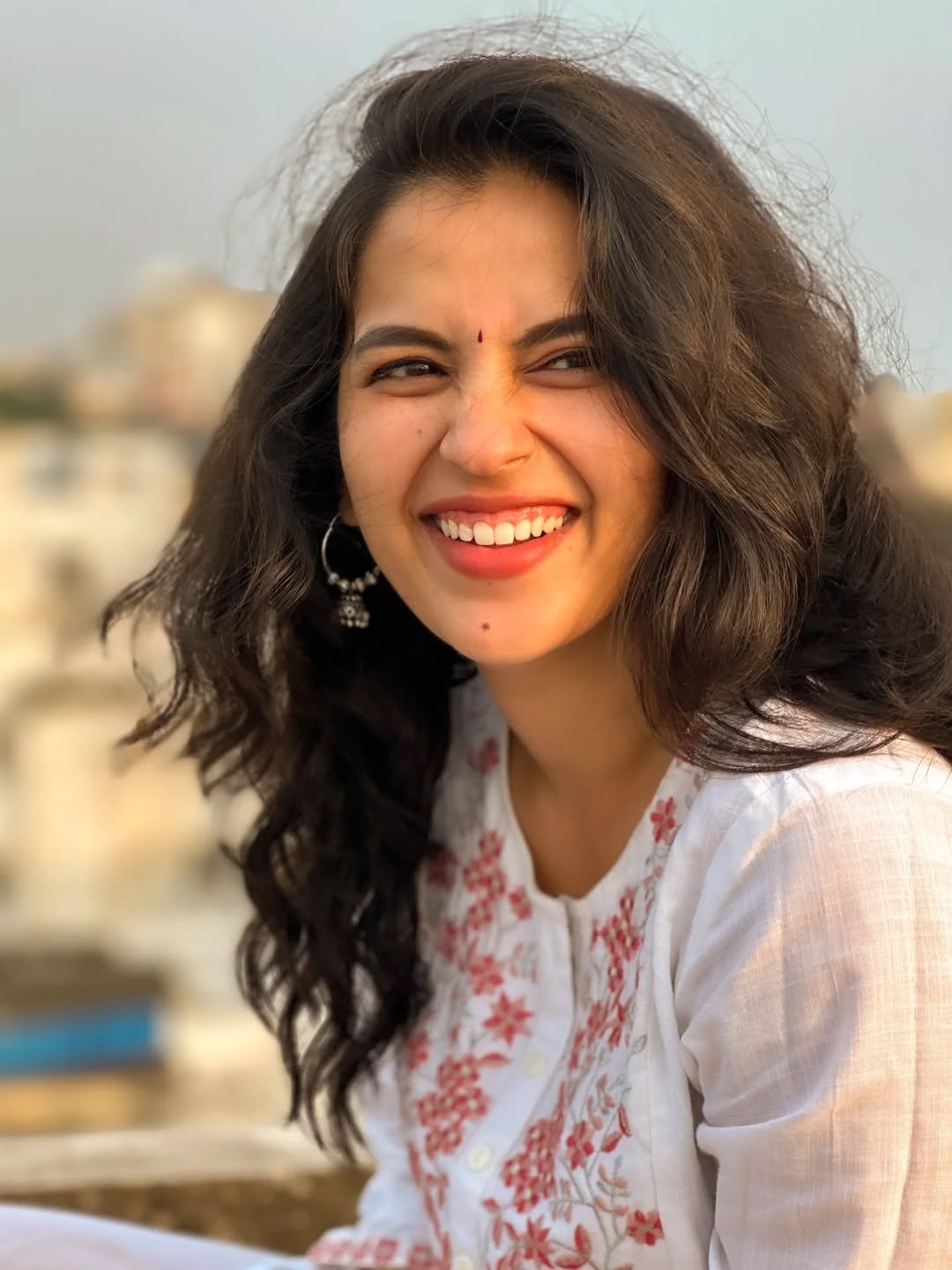 Komalee Prasad Beautiful Candid in Floral Kurti (3)