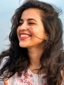 Komalee Prasad Beautiful Candid in Floral Kurti (4)