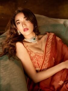 Medha Shankar Gorgeous in Orange Embroidered Lehenga (2)