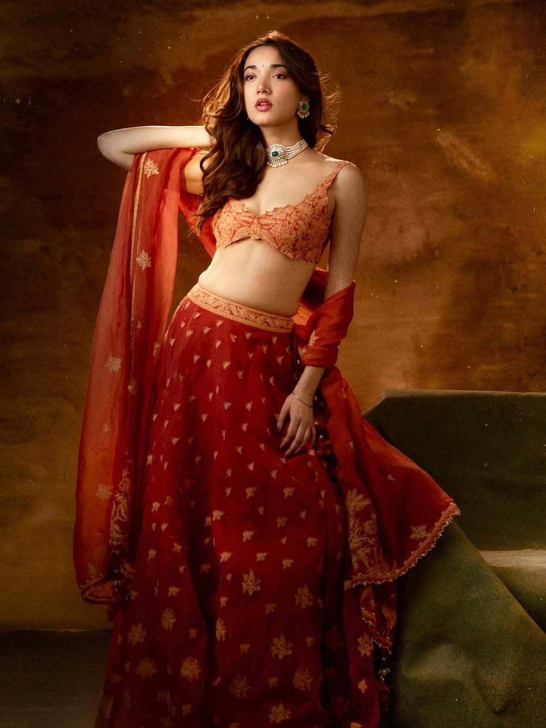 Medha Shankar Gorgeous in Orange Embroidered Lehenga (8)