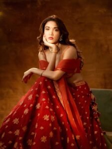 Medha Shankar Gorgeous in Orange Embroidered Lehenga (9)