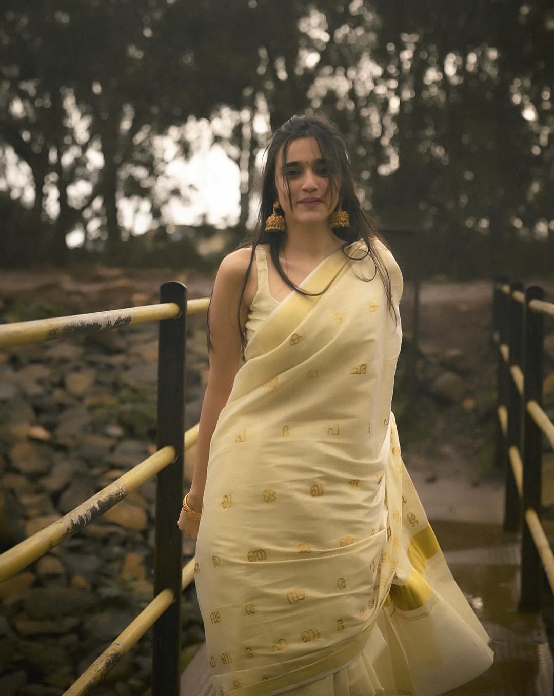 Nuveksha Charms in Traditional Off White Kerala Saree Photos (12)