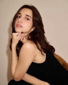 Nuveksha Glam Party Look in Sleek Black Dress (5)