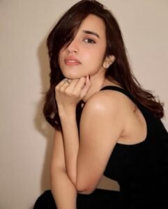 Nuveksha Glam Party Look in Sleek Black Dress (6)