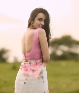 Nuveksha Looks Adorable in Pink Floral Saree Photos (7)