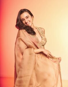 Nuveksha Radiates in Floral Embroidered Lehenga Photos (6)