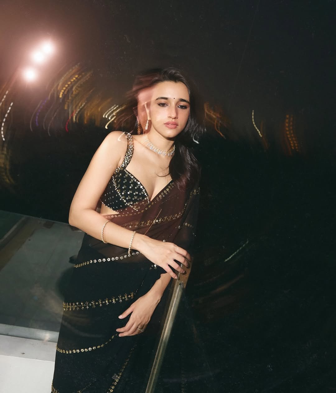 Nuveksha Slays in Black Sequin Saree Photos (14)