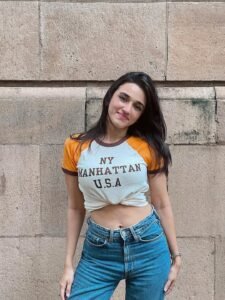 Nuveksha Stylish in NY Manhattan Crop Top and Blue Jeans Photos (1)