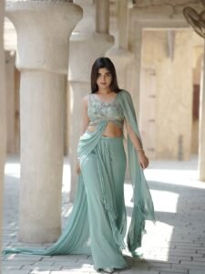 Pragya Nagra Mesmerizes in Mint Green Embellished Saree Photos (11)