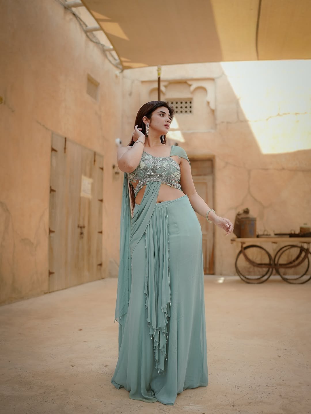 Pragya Nagra Mesmerizes in Mint Green Embellished Saree Photos (3)