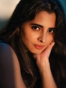 Preethi Asrani Stylish in Dark Green Dress (11)