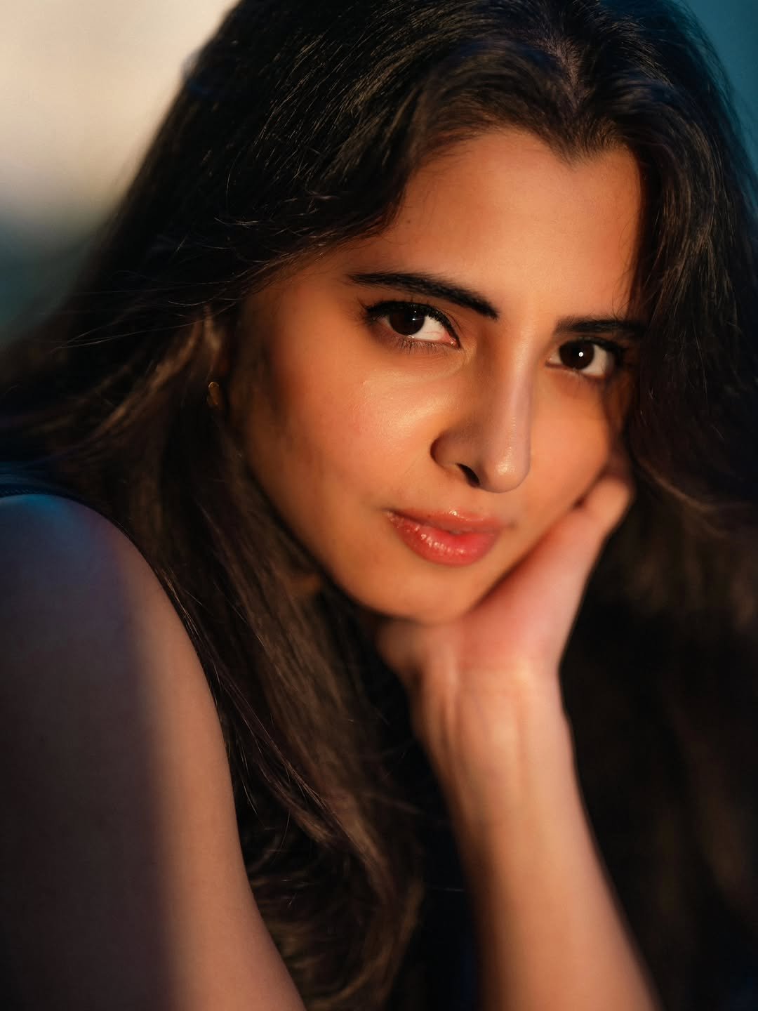 Preethi Asrani Stylish in Dark Green Dress (11)