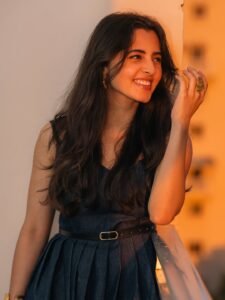 Preethi Asrani Stylish in Dark Green Dress (13)