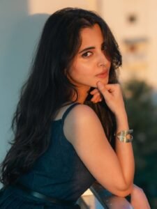 Preethi Asrani Stylish in Dark Green Dress (7)