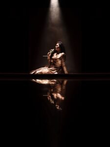 Ramya Pandian Gorgeous in Gold Metallic Outfit (6)