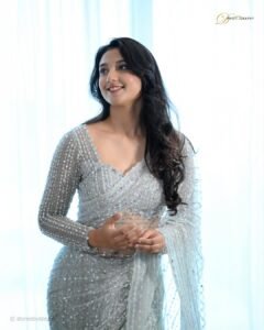 Ritika Nayak Looks Stunning in Silver Sequin Saree Photos (2)