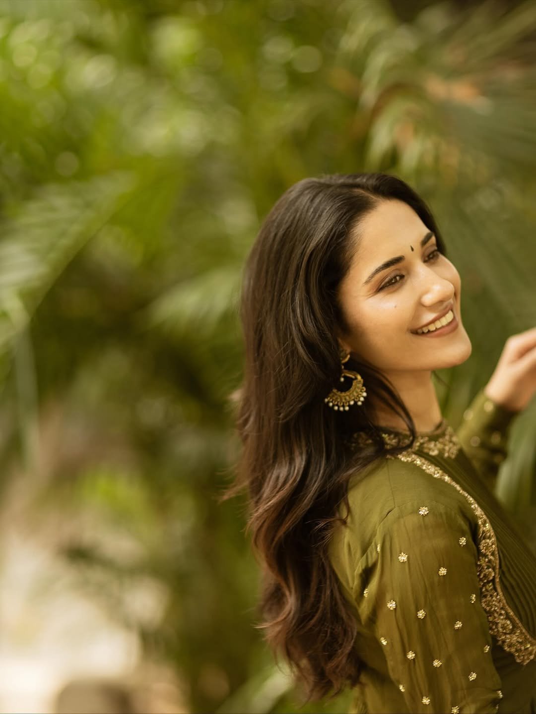 Ruhani Sharma Classy in Olive Green Outfit (12)