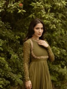 Ruhani Sharma Classy in Olive Green Outfit (8)