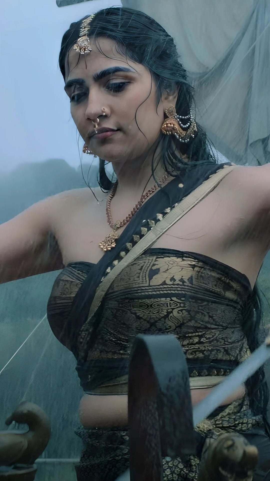 Rukmini Vasanth Glamorous in Maroon Saree and Gold Jewelry (3)