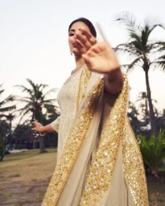 Samyuktha Regal Gold Gown Evening Indoor Shoot (3)