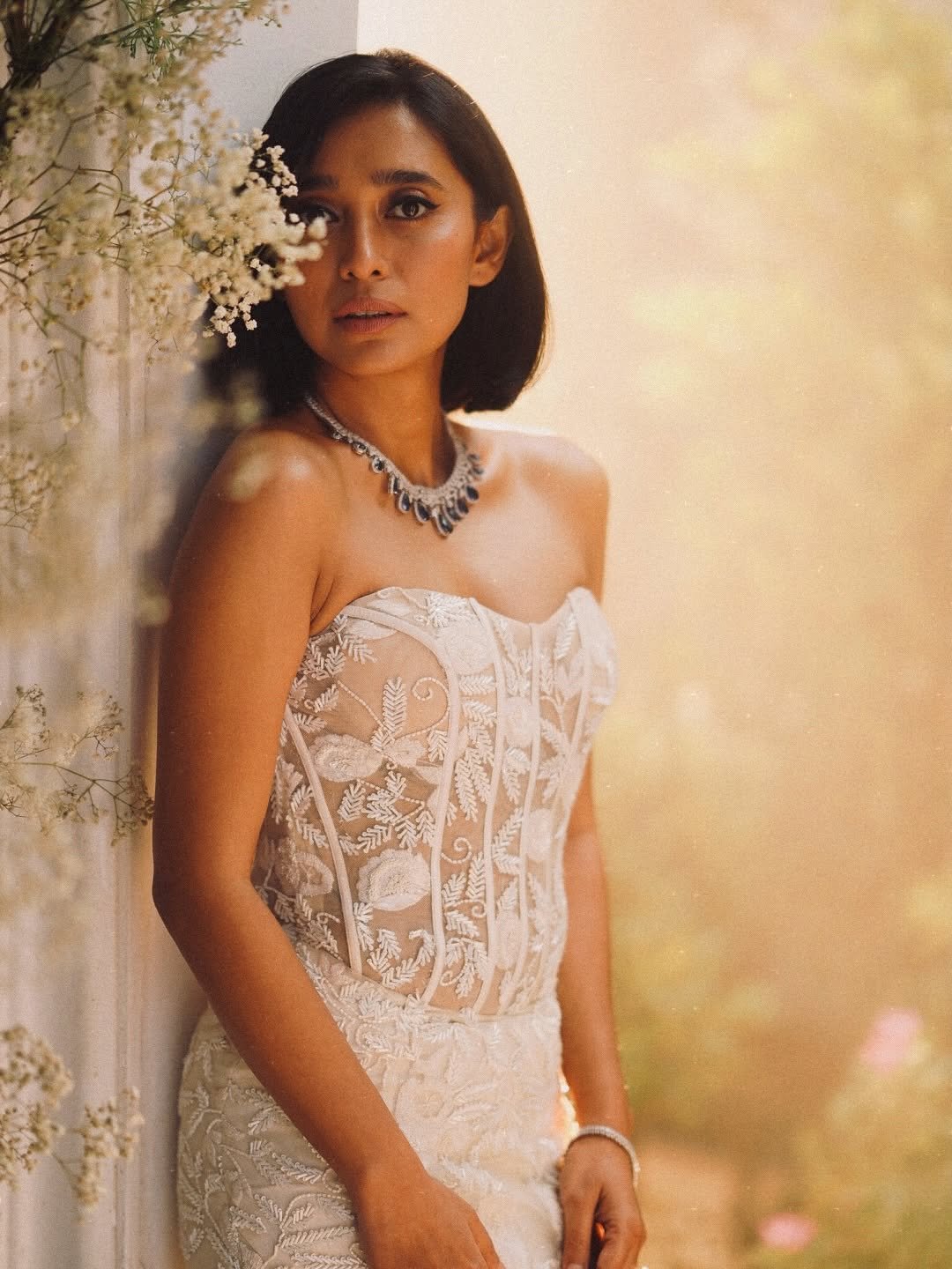 Sayani Gupta Dreamy in White Embroidered Corset Dress (1)