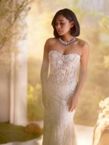 Sayani Gupta Dreamy in White Embroidered Corset Dress (2)