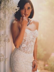 Sayani Gupta Dreamy in White Embroidered Corset Dress (6)