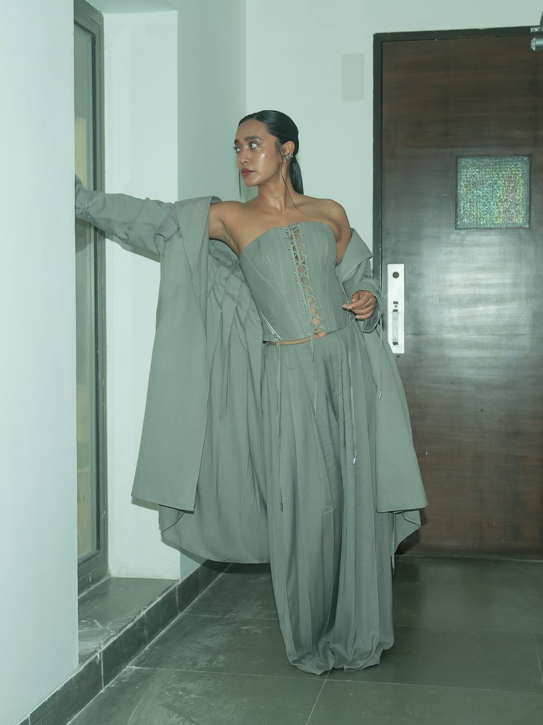 Sayani Gupta Stylish in Grey Corset Pantsuit (10)