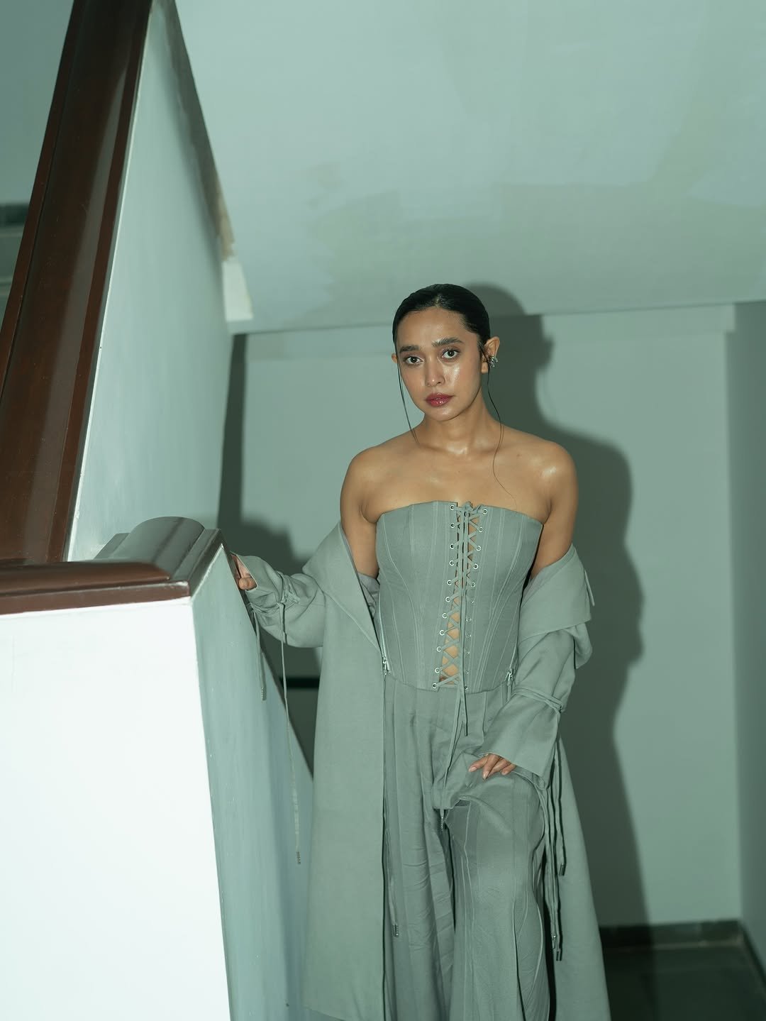 Sayani Gupta Stylish in Grey Corset Pantsuit (12)