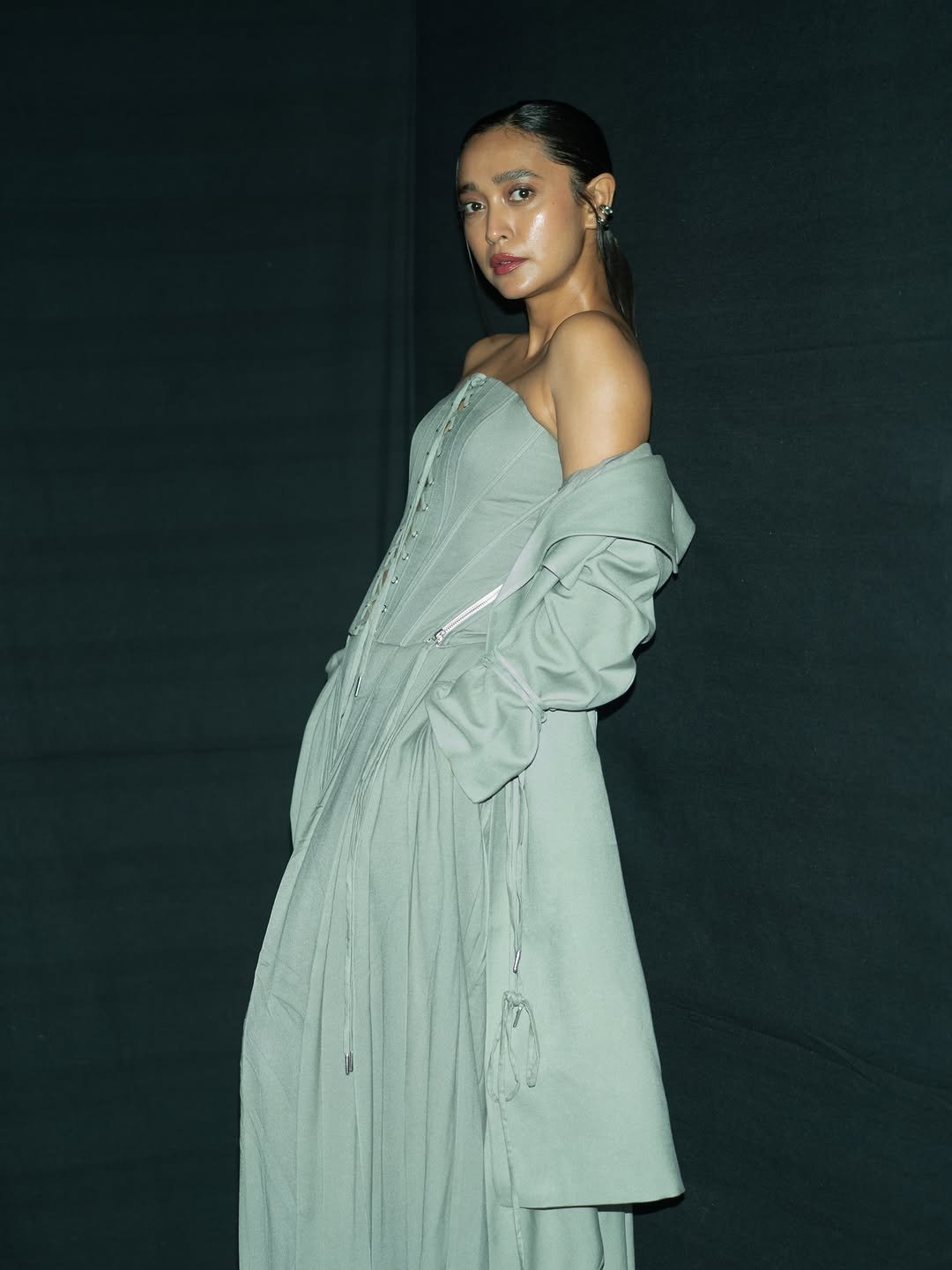 Sayani Gupta Stylish in Grey Corset Pantsuit (8)