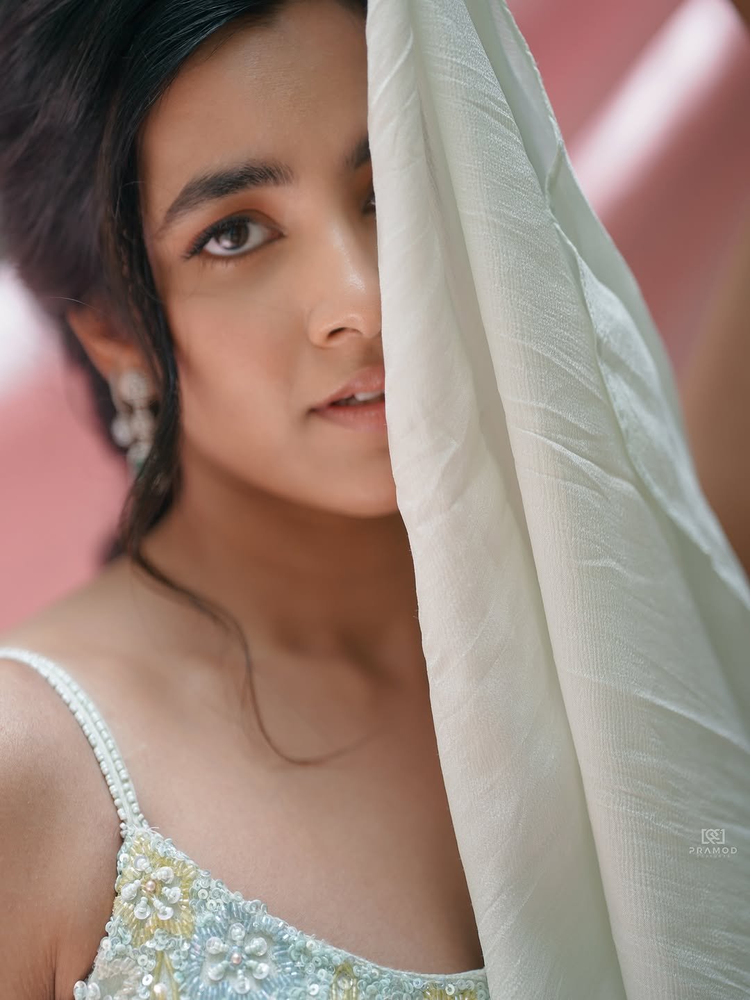 Shivani Nagaram Flowy Pastel Gown Elegant Outdoor Shoot (5)