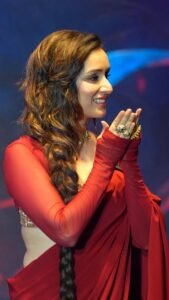 Shraddha Kapoor Graceful in Red Saree (1)