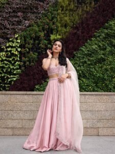 Shraddha Srinath Elegant in Light Pink Floral Saree Photos (10)