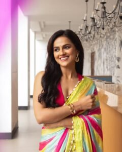 Shraddha Srinath Glows in Multicolor Striped Saree Photos (1)
