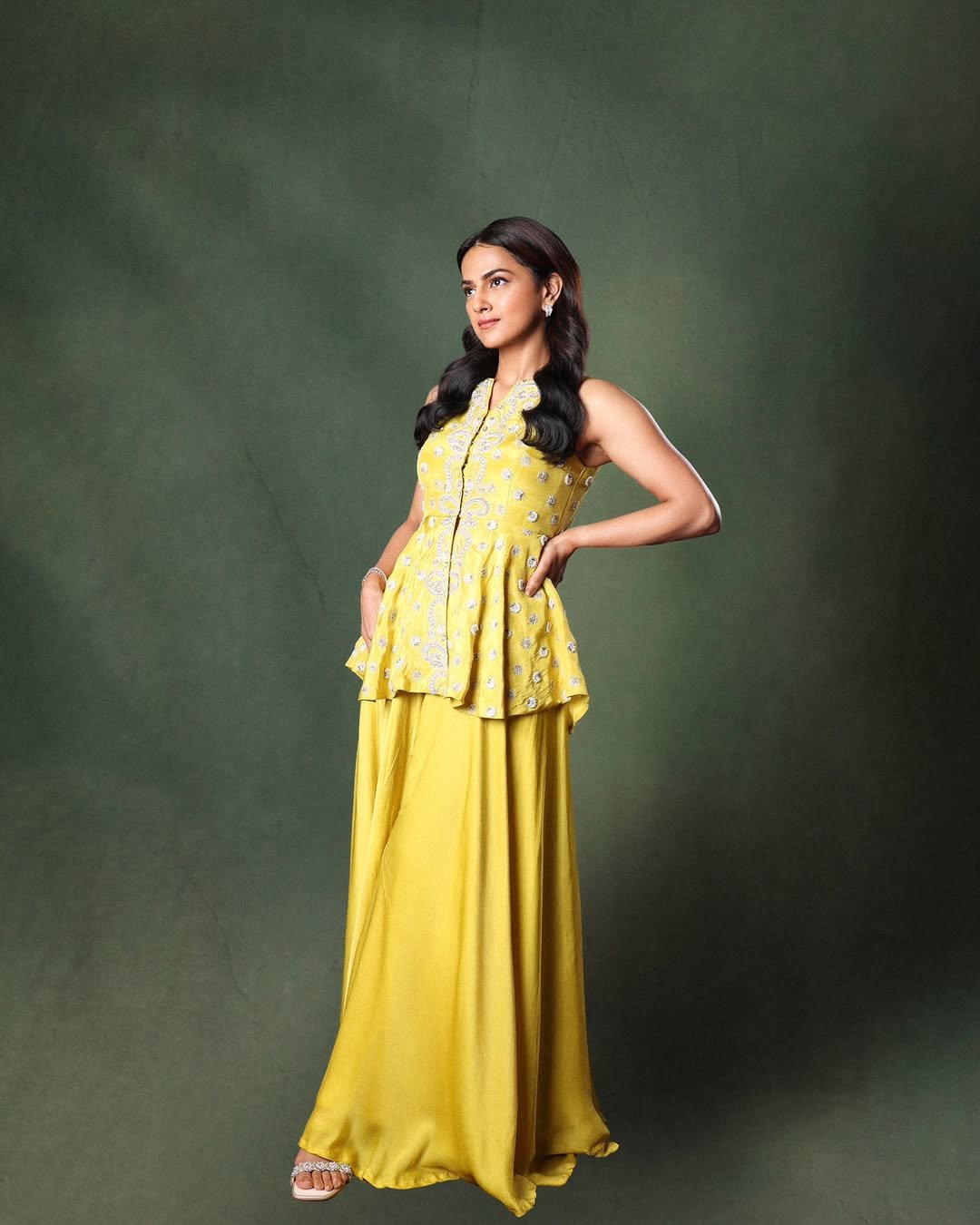 Shraddha Srinath Radiant in Yellow Embroidered Dress (12)