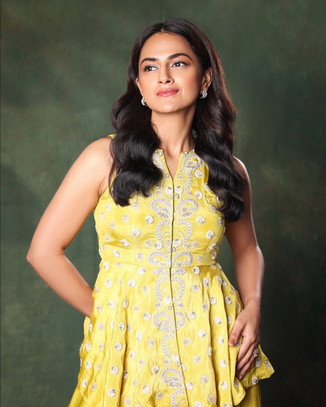 Shraddha Srinath Radiant in Yellow Embroidered Dress (5)
