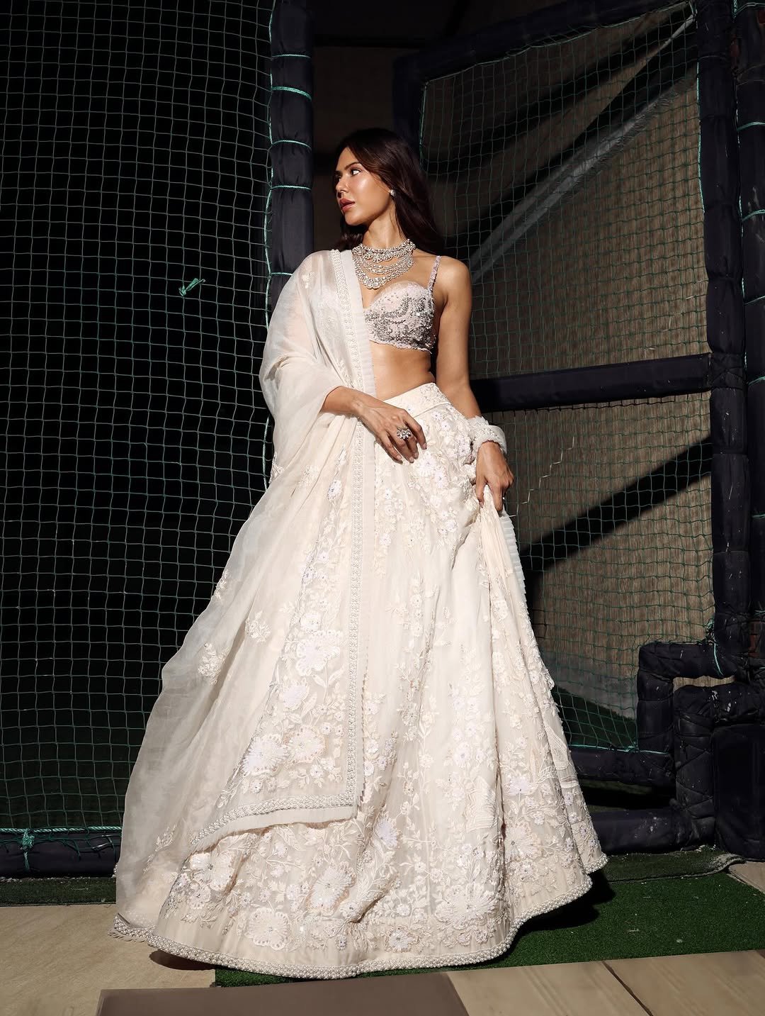 Sonam Bajwa Radiant in Ivory Embroidered Lehenga (3)
