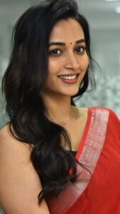 Srinidhi Shetty Elegant in Red Saree (5)