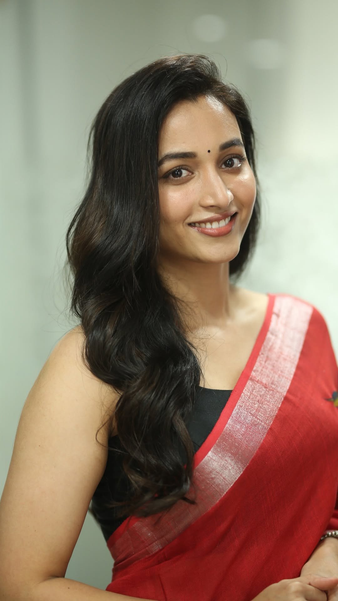 Srinidhi Shetty Elegant in Red Saree (9)