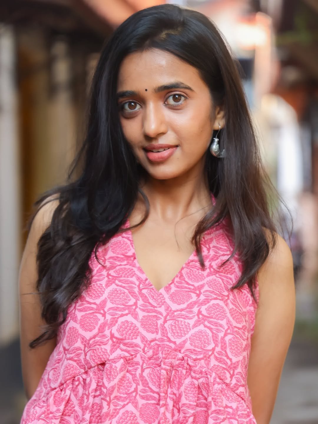 Trupthi Ravindra Cute in Pink Printed Dress (5)