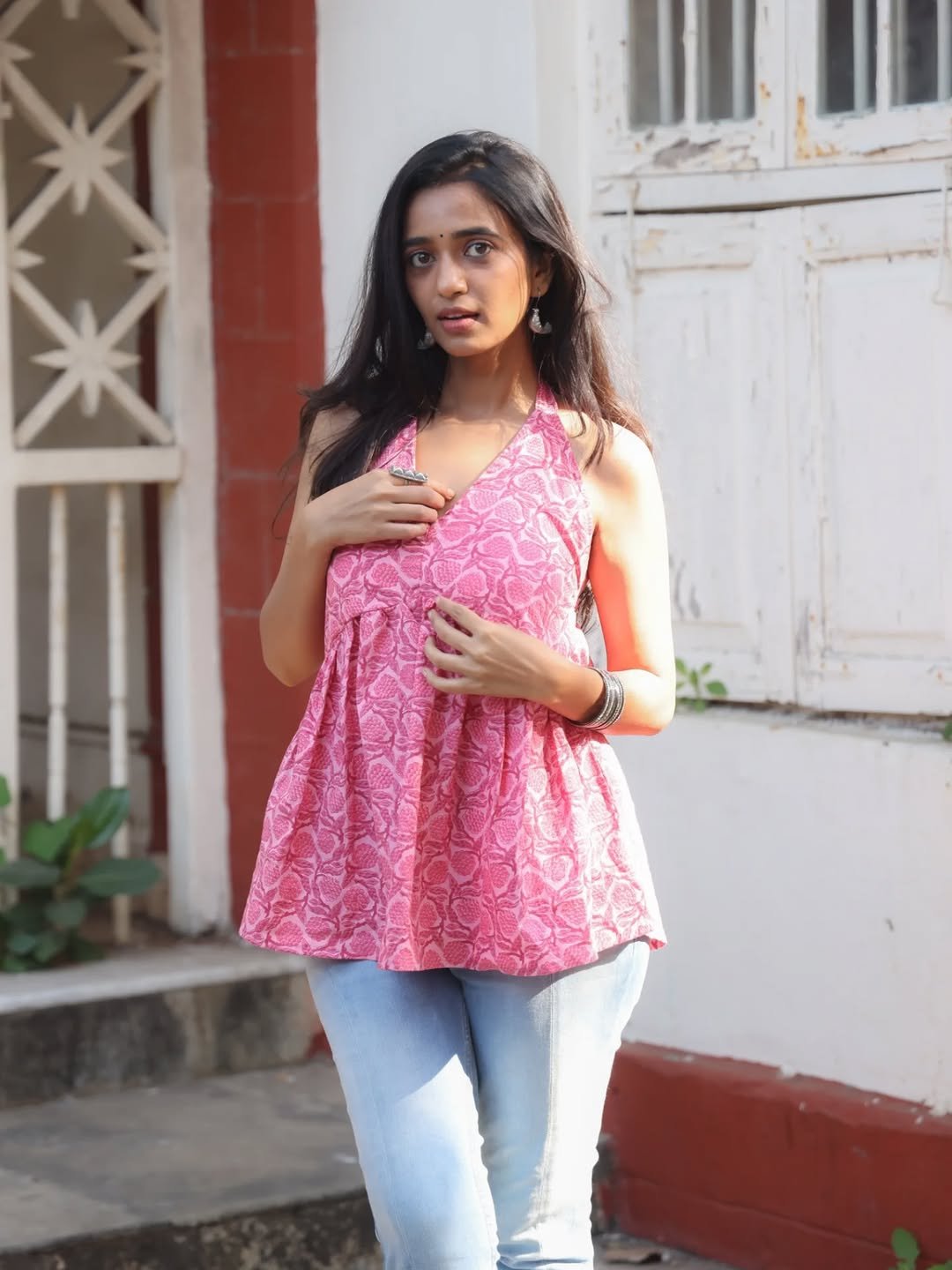 Trupthi Ravindra Cute in Pink Printed Dress (7)