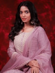 Trupti Ravindra Pastel Embroidered Suit Elegant Shoot (1)