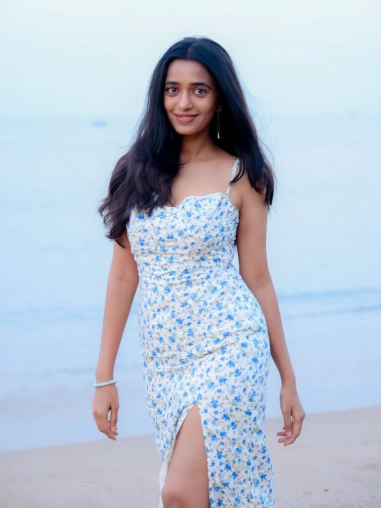 Trupti Ravindra Stunning Beach Photos in Floral Slit Dress (5)