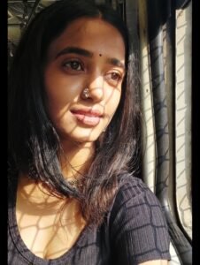 Trupti Ravindra Sunlit Train Selfie with Silver Choker (4)