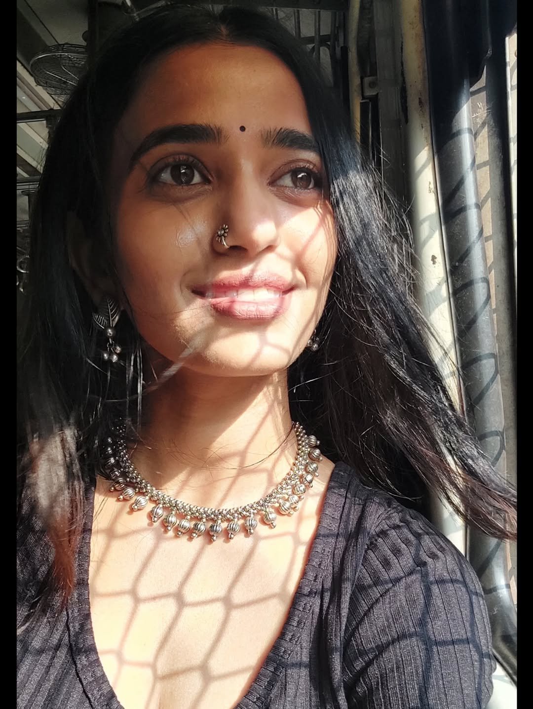 Trupti Ravindra Sunlit Train Selfie with Silver Choker (8)