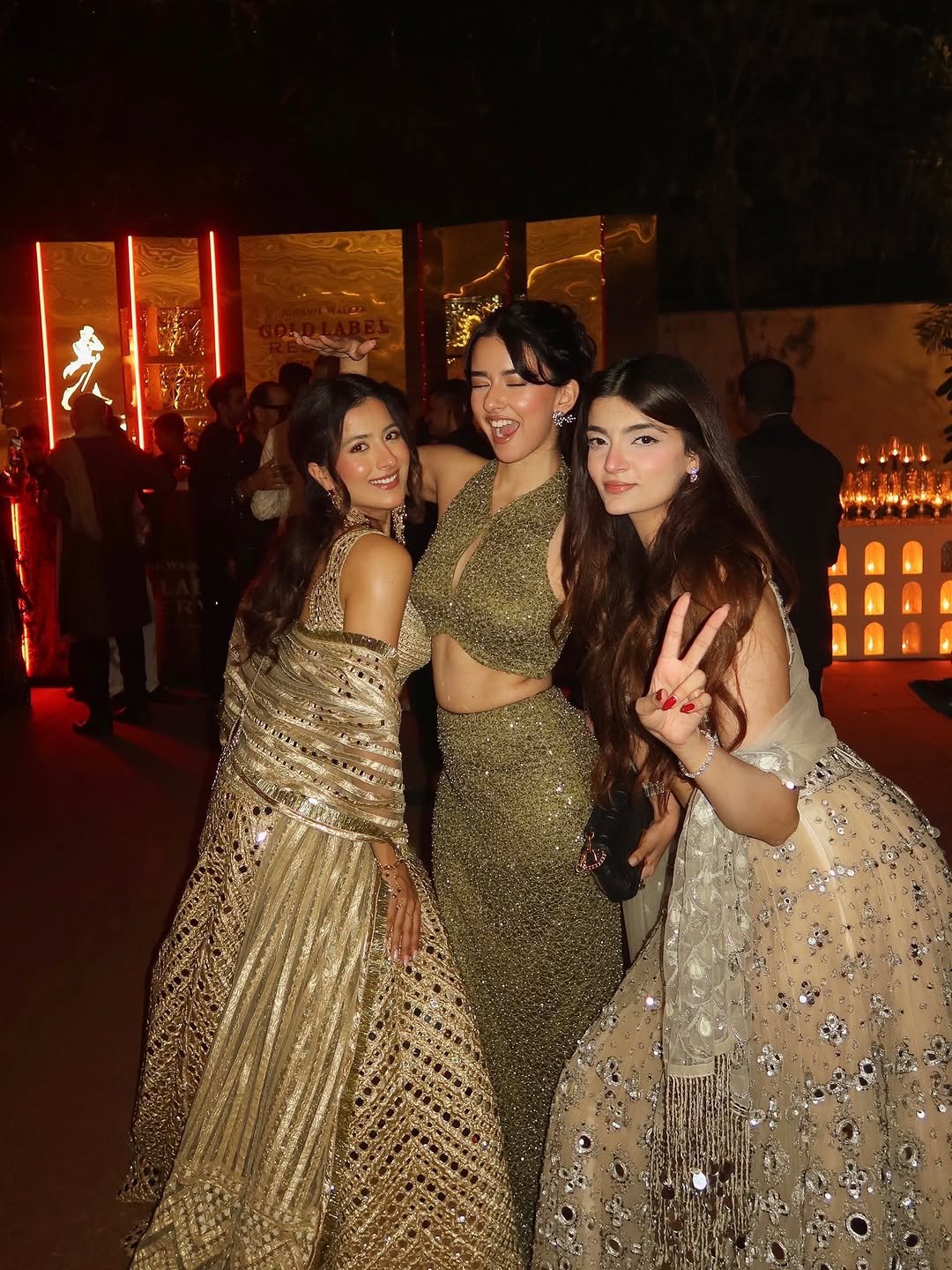 Yashaswinee Raje Singh Stunning in Gold Mirror Lehenga (9)